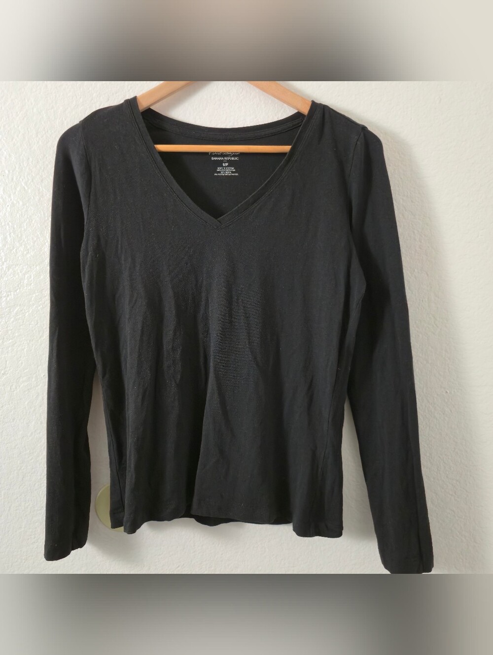 Banana Republic Black V-neck Long Sleeve T-shirt